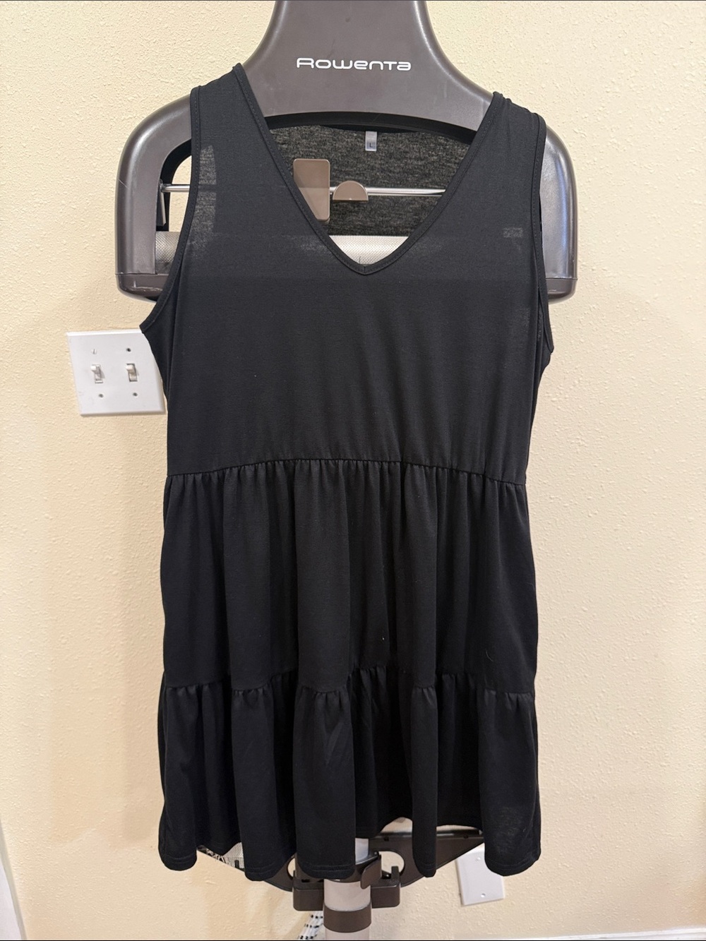 Source Unknown Black Sleeveless Tiered Dress